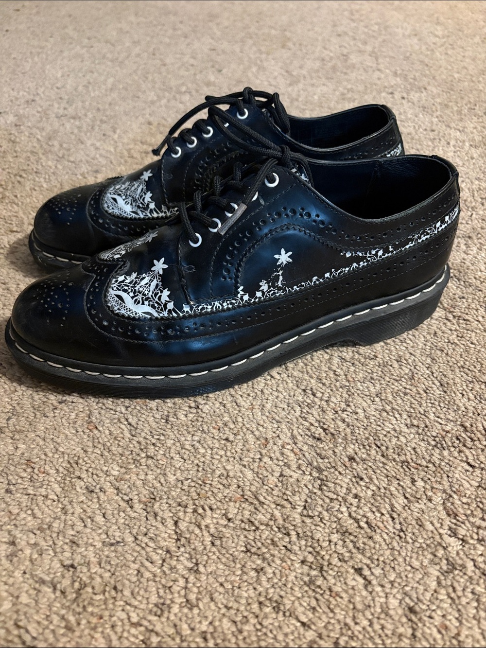 Dr. Martens 3989 Gothic Lace Wingtip Brogues Black White Oxfords Size 11